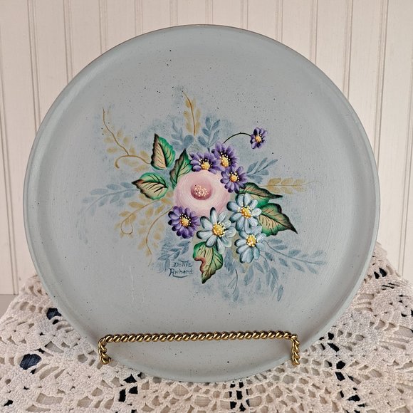 Hand-Painted Wood Folk Art Wooden Decorative Plate Signed - Picture 1 of 4